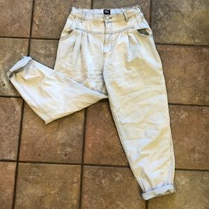 BDG pleated jeans